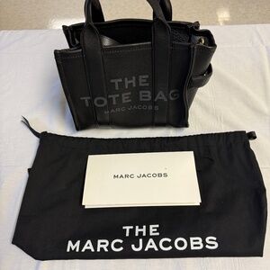 Marc Jacobs tote with dust bag